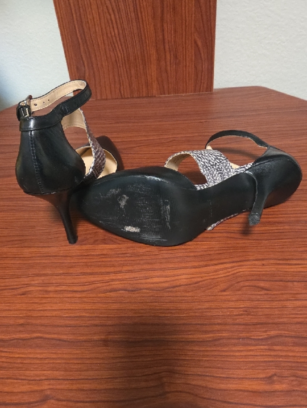 Nine West Black Pointed-Toe Ankle-Strap Pumps with Woven Band - Picture 4 of 4